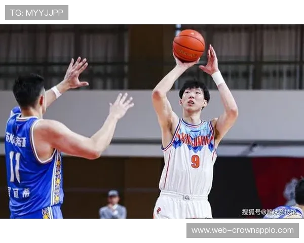 扎伊恩篮下强攻成效提升，较上季内线效率跃升