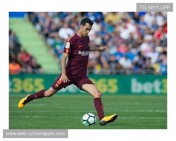 祖比门迪 vs 布斯克茨：后腰传承中的战术角色与比赛控制力差异