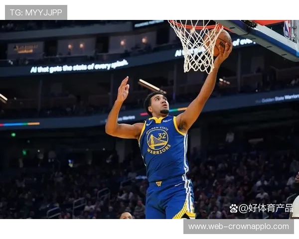 穆雷高位挡拆一筹胜过库里，拉开空间提关键效率