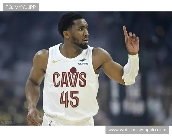 多诺万·米切尔突破拉开勇士防线 提升关键时刻得分效率